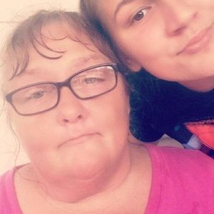 Meet your Posher, Evett